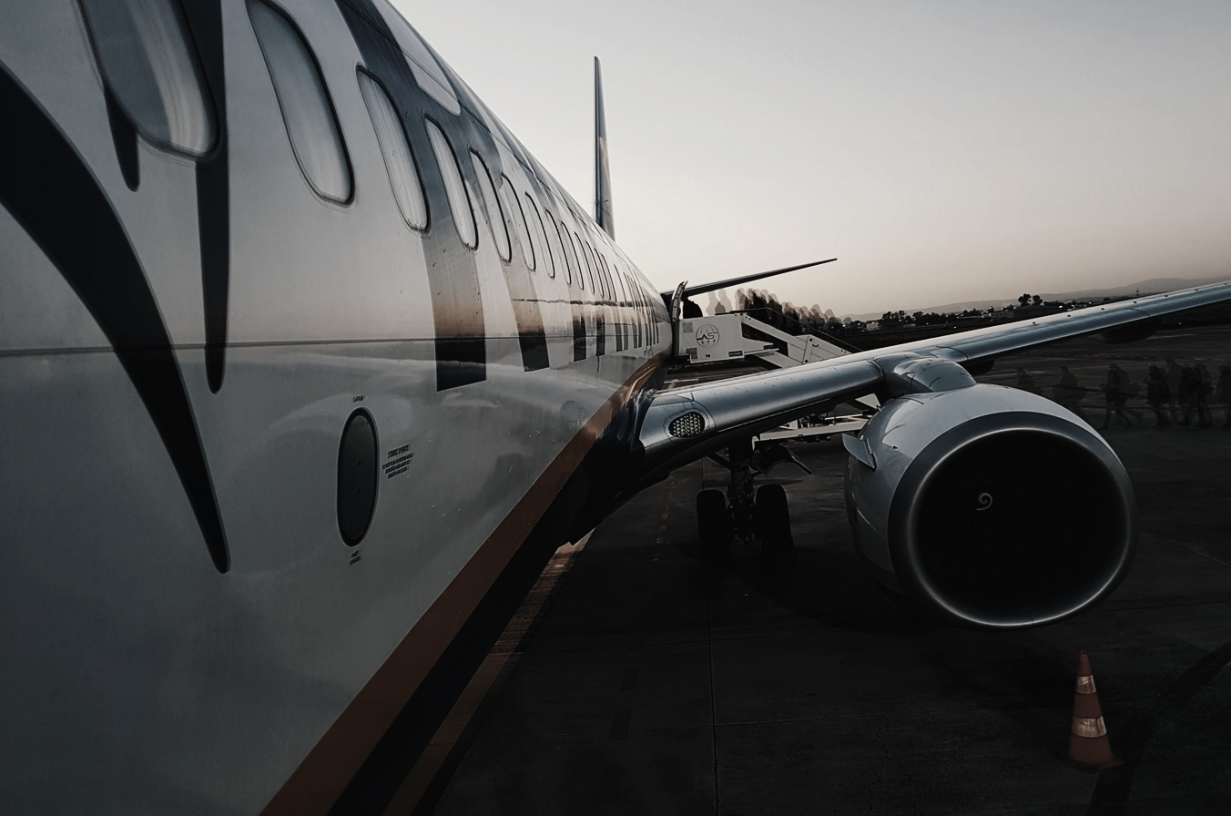 section-com-text-airframe