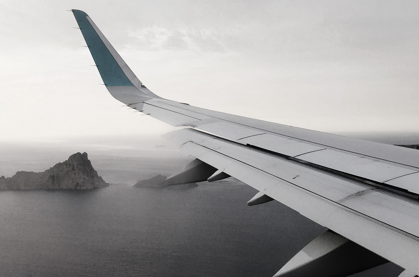 section-com-text-line-maintenance aircraft maintenance and technology